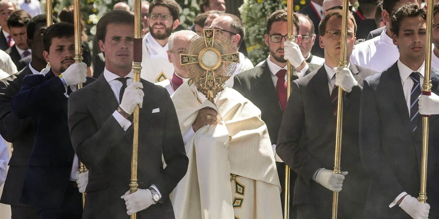 Over 1.2 million people attend Pope’s mass in Madrid